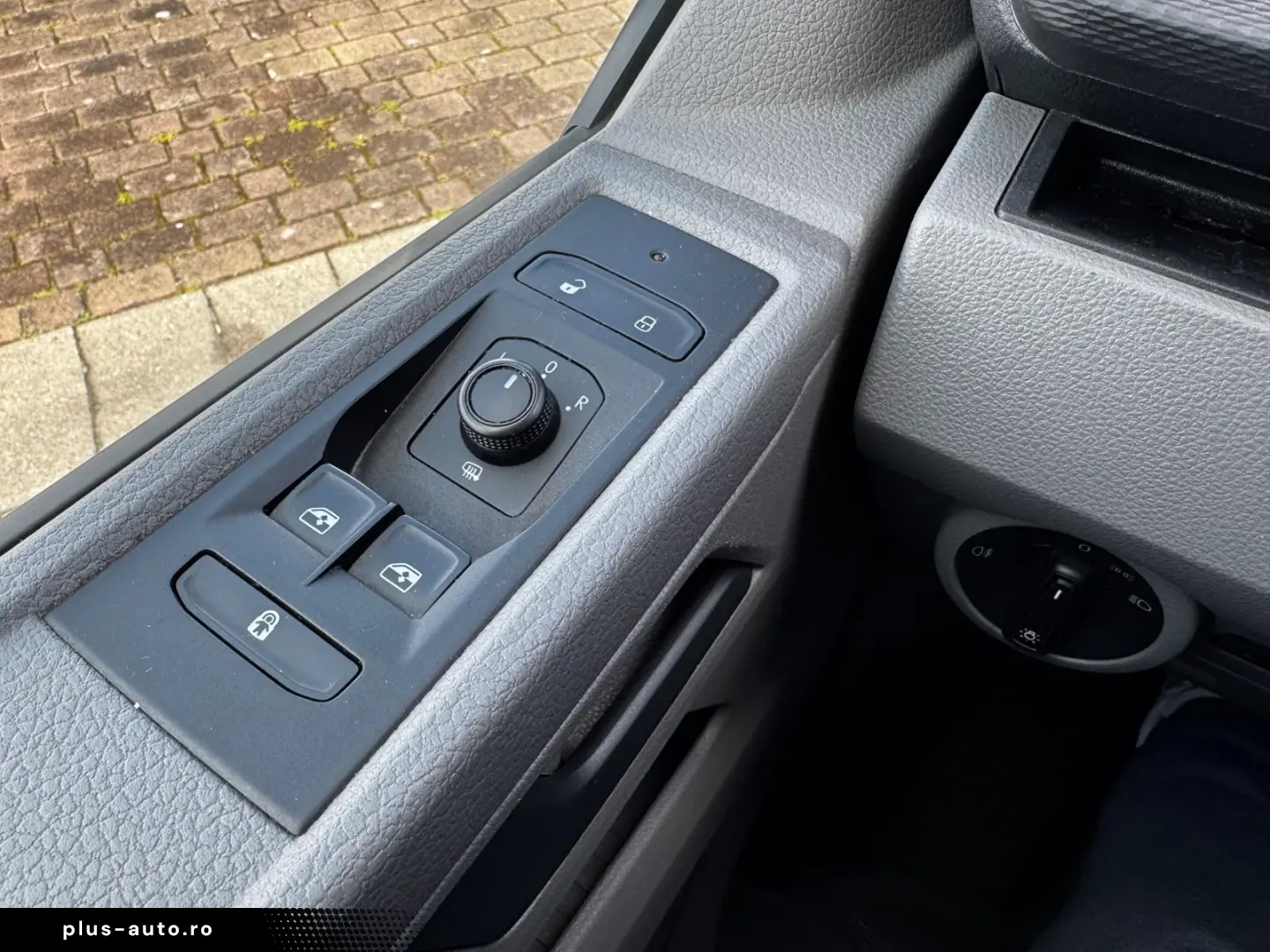 VW Transporter T6.1 Kombi 2 0 TDI Klima  9-Sitze
