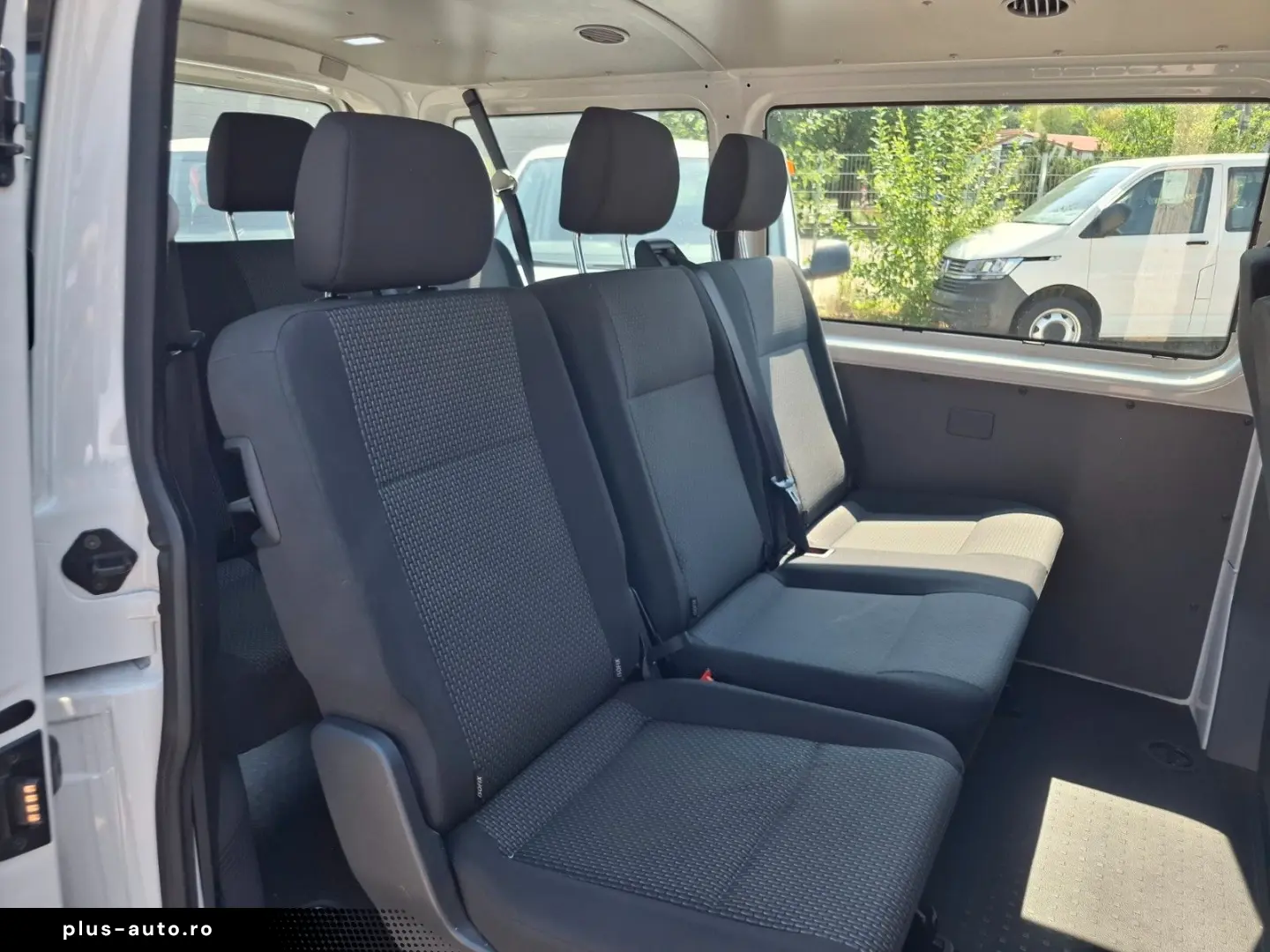 VW T6.1 9-Sitzer-Stoff Klima