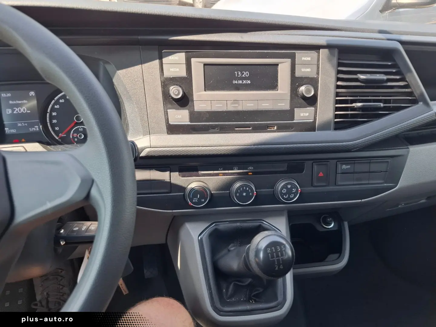 VW T6.1 9-Sitzer-Stoff Klima