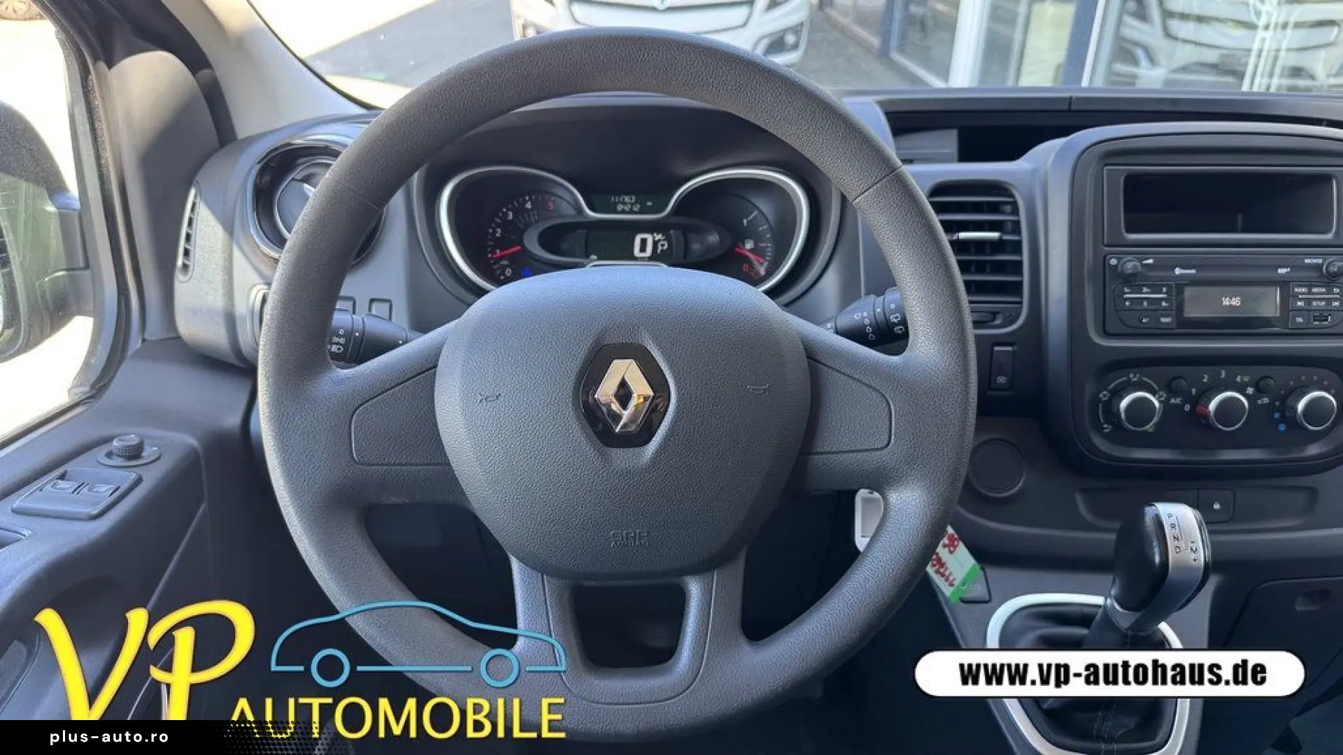 RENAULT Trafic H1L1 9 Sitzer Automatik LED