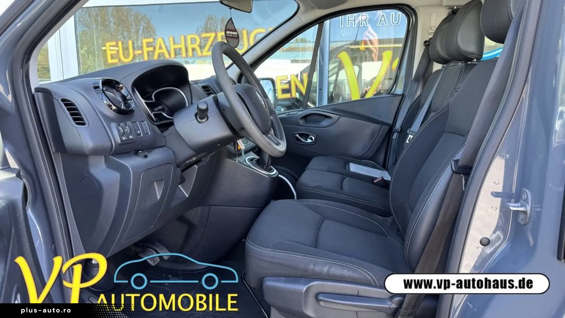 RENAULT Trafic H1L1 9 Sitzer Automatik LED