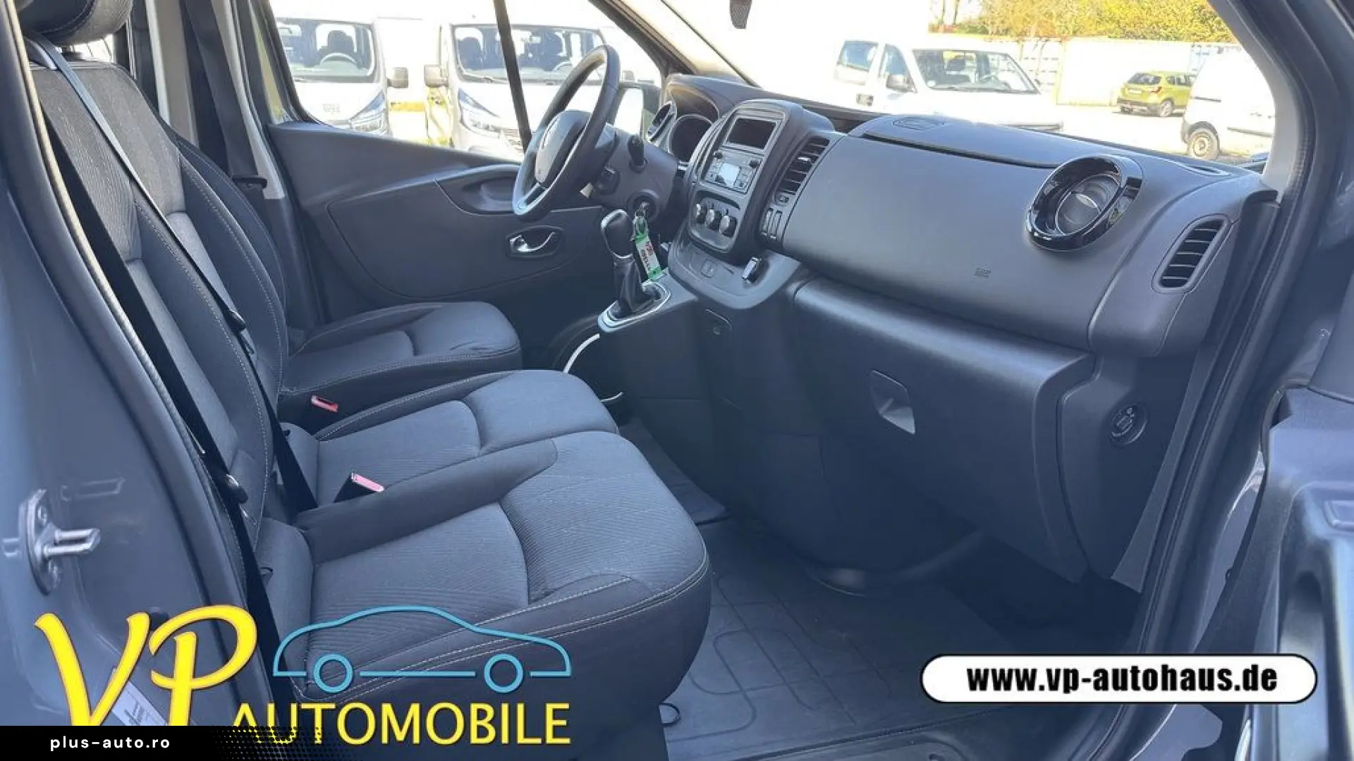 RENAULT Trafic H1L1 9 Sitzer Automatik LED