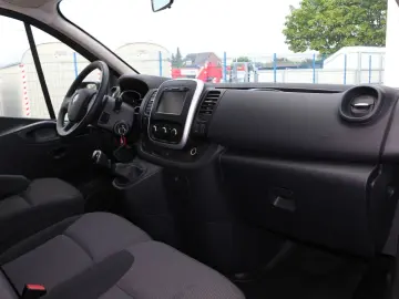 RENAULT Trafic Combi Life L1H1 2 8t 9 Sitzer dci 120 Nav