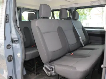 RENAULT Trafic Combi Life L1H1 2 8t 9 Sitzer dci 120 Nav