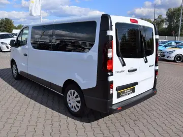 RENAULT Trafic 2.0 dCi 120 L2H1