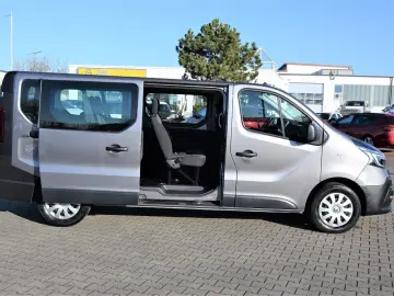 RENAULT Trafic 2.0 dCi 120 L2H1 Combi