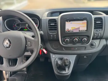 RENAULT Trafic Combi L2H1 2.0 Klima PDC Navi LED GRA