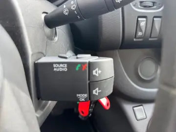 RENAULT Trafic Combi L2H1 2.0 Klima PDC Navi LED GRA