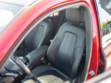 Mercedes-Benz GLB 200 d  Livrare imediata