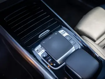 Mercedes-Benz GLB 200 d  Livrare imediata