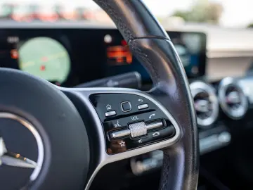 Mercedes-Benz GLB 200 d  Livrare imediata