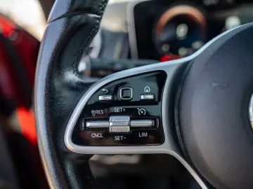 Mercedes-Benz GLB 200 d  Livrare imediata