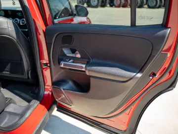 Mercedes-Benz GLB 200 d  Livrare imediata