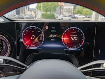 Mercedes-Benz CLA 220
