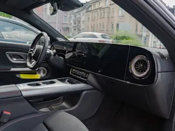 Mercedes-Benz CLA 220