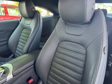 Mercedes-Benz C 300 Coupé AMG Line