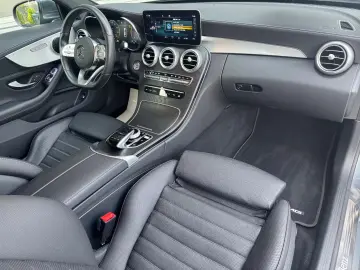 Mercedes-Benz C 300 Coupé AMG Line