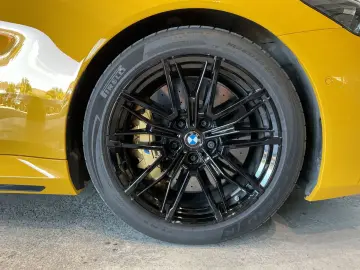 BMW M5 xDrive Carbon Ceramic B&W