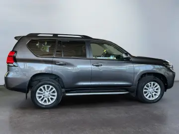 TOYOTA Land Cruiser 2.8 D-4D Executive  360  Leder 4xSH