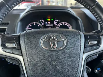 TOYOTA Land Cruiser 2.8 D-4D Executive  360  Leder 4xSH