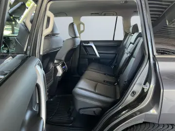 TOYOTA Land Cruiser 2.8 D-4D Executive  360  Leder 4xSH