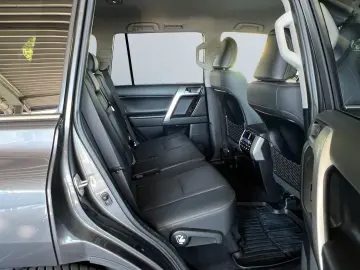 TOYOTA Land Cruiser 2.8 D-4D Executive  360  Leder 4xSH