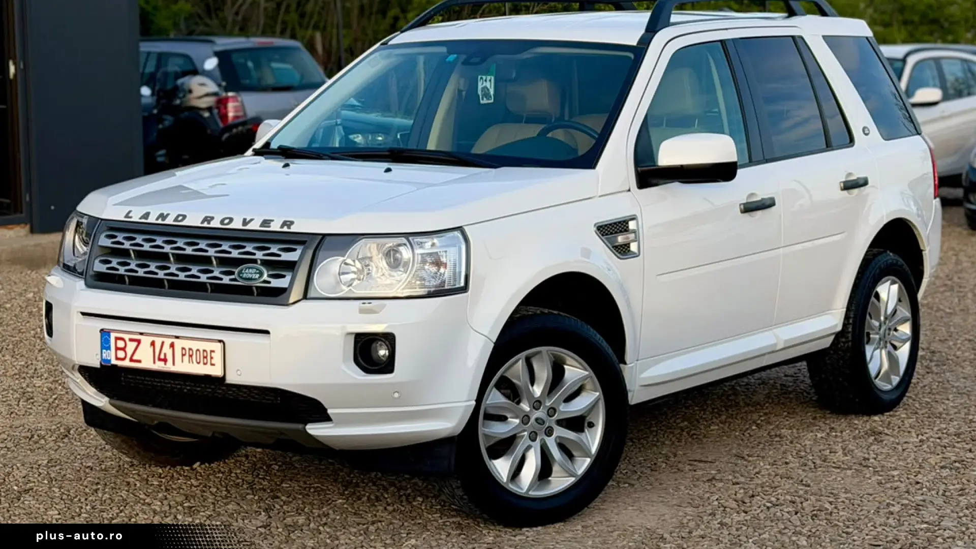 Land Rover Freelender2