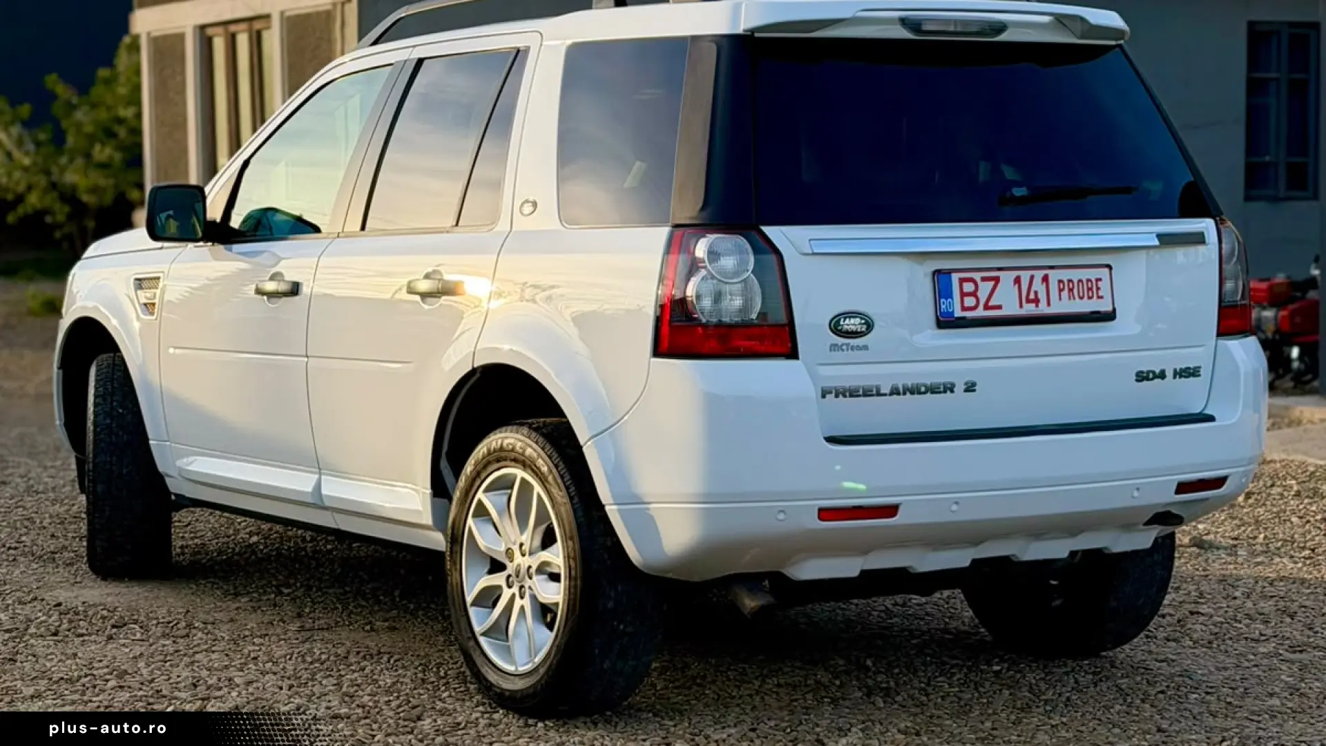 Land Rover Freelender2