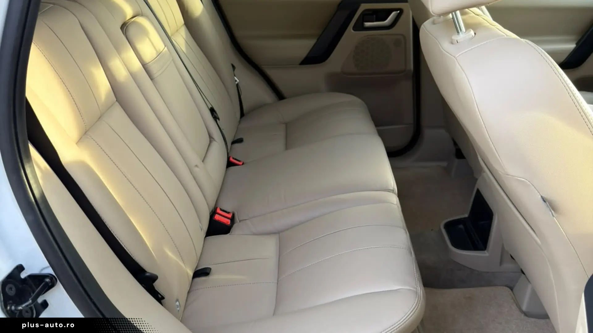 Land Rover Freelender2