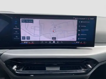 BMW M2 Coupé Manual H&K Driving Assist.