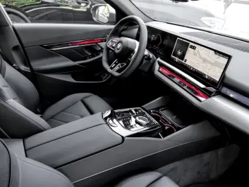 BMW 550e xDrive MSport RFK NAVI LED Sound Syst. LM