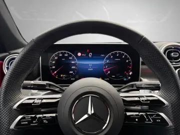 MERCEDES-BENZ CLE 300 4M Coupé AMG Night Pano HUD Leder rot