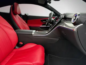 MERCEDES-BENZ CLE 300 4M Coupé AMG Night Pano HUD Leder rot