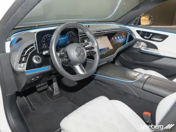 MERCEDES-BENZ E 450 4M AMG Prem  Pano DigLight AHK 3…