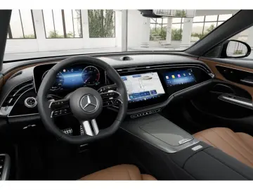 MERCEDES-BENZ E 220 d 4M AMG-Sport Super Pano Stdhz …