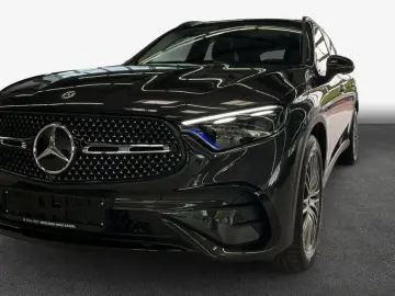 MERCEDES-BENZ GLC 300 d 4M AMG Premium DigiLight AHK…