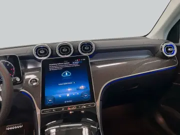 MERCEDES-BENZ GLC 300 d 4M AMG Premium DigiLight AHK…