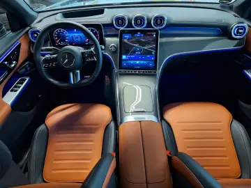 MERCEDES-BENZ GLC 450d 4M AMG Pano HeadUp Standh BiColor AHK