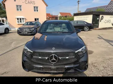 MERCEDES-BENZ GLC 220 d 4M AMG PREMIUM  Technik HaL …