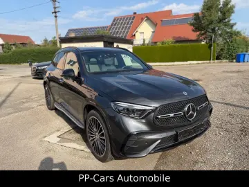 MERCEDES-BENZ GLC 220 d 4M AMG PREMIUM  Technik HaL …
