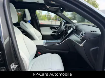 MERCEDES-BENZ GLC 220 d 4M AMG PREMIUM  Technik HaL …