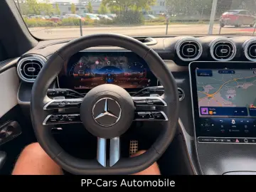 MERCEDES-BENZ GLC 220 d 4M AMG PREMIUM  Technik HaL …