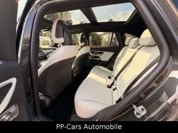 MERCEDES-BENZ GLC 220 d 4M AMG PREMIUM  Technik HaL …