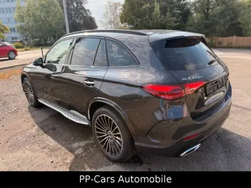 MERCEDES-BENZ GLC 220 d 4M AMG PREMIUM  Technik HaL …