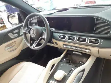 MERCEDES-BENZ GLE 450 AMG Prem  DISTRO Massage AIRMA…