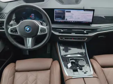 BMW X5 xDrive50e M Sport AHK Harman