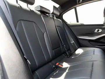 BMW 320i Limousine M-Sport