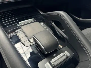 MERCEDES-BENZ GLE 450 d 4Matic AMG DISTRONIC Plus AI…