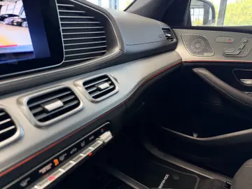 MERCEDES-BENZ GLE 450 d 4Matic AMG DISTRONIC Plus AI…