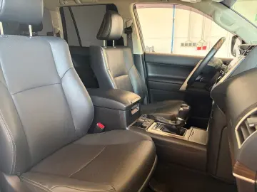 TOYOTA Land Cruiser 2 8 TEC-Edition